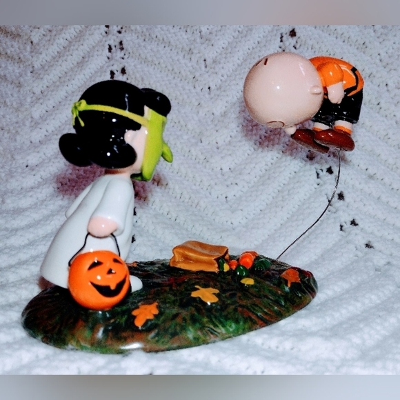 Peanuts Dept. 56 BOO! Rare Charlie  Brown Halloween Department 56 Lucy - Picture 6 of 8